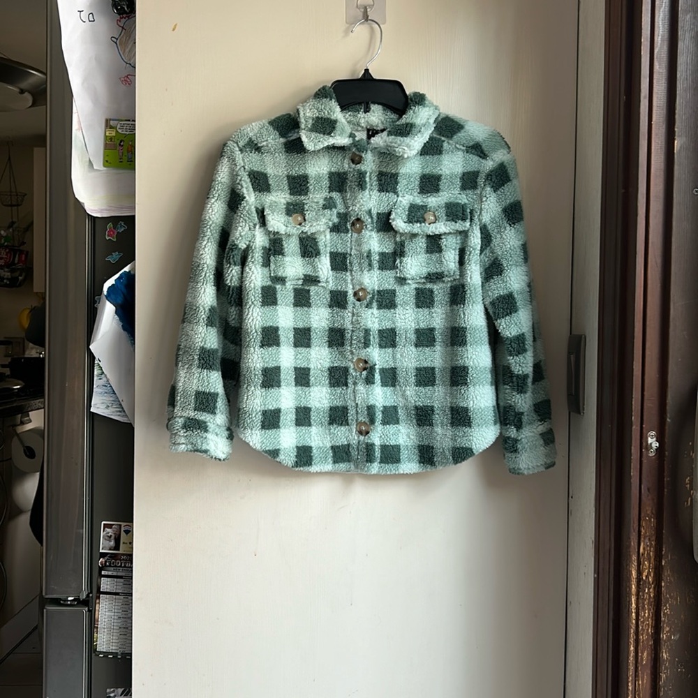 Kids Green Cozy Sweater with Classic Pattern